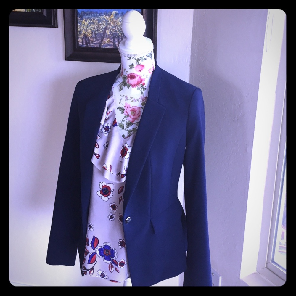Banana Republic Sleeveless Floral Blouse- XS