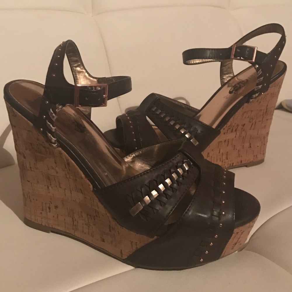 brown cork wedges