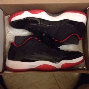 Jordan 11s size 10