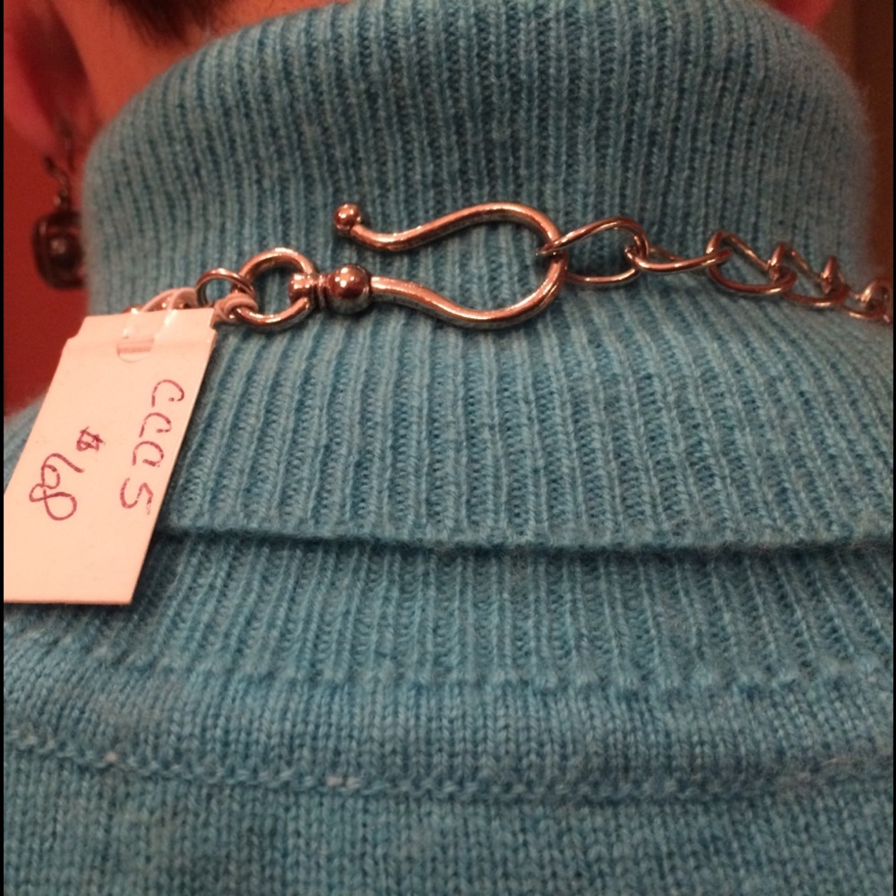Necklace - Picture 2 of 2