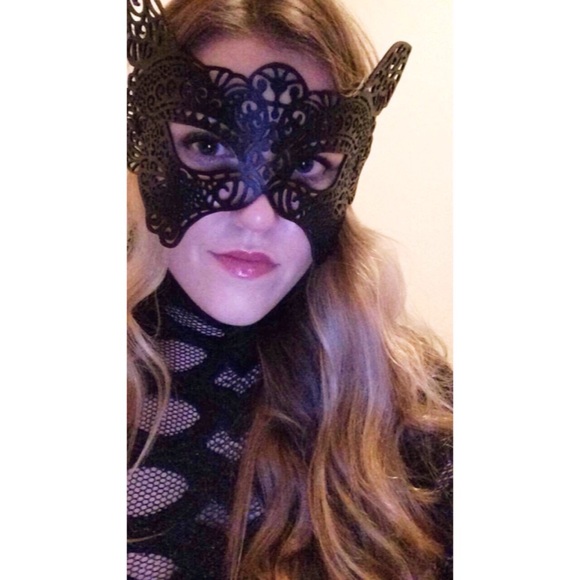 Meet your Posher, Paige - Picture 1 of 1