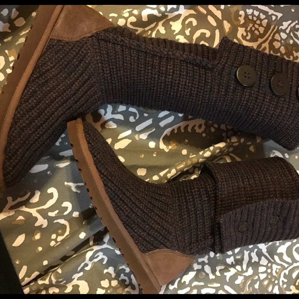 Ugg Sweater Boots. Size 6. EUC!