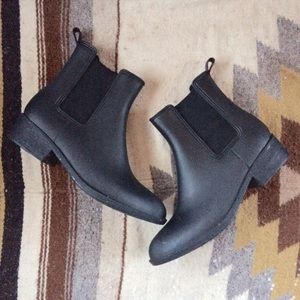 black chelsea boots