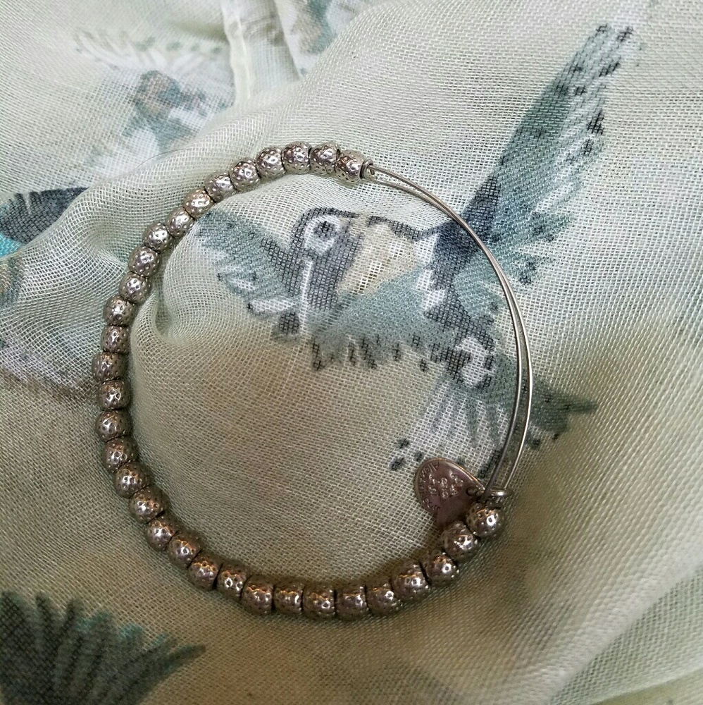 Textured silver bracelet