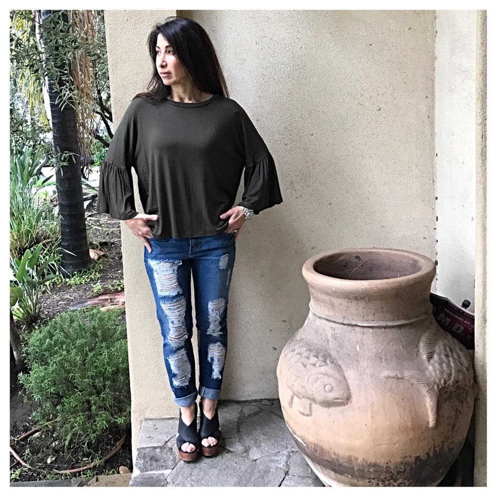 Olive green bell sleeve top - Picture 2 of 6