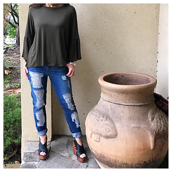 Olive green bell sleeve top - Picture 4 of 6