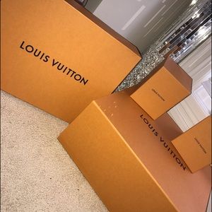 Meet your Posher, Ebone'