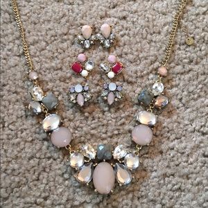 Statement necklace and earrings bundle!