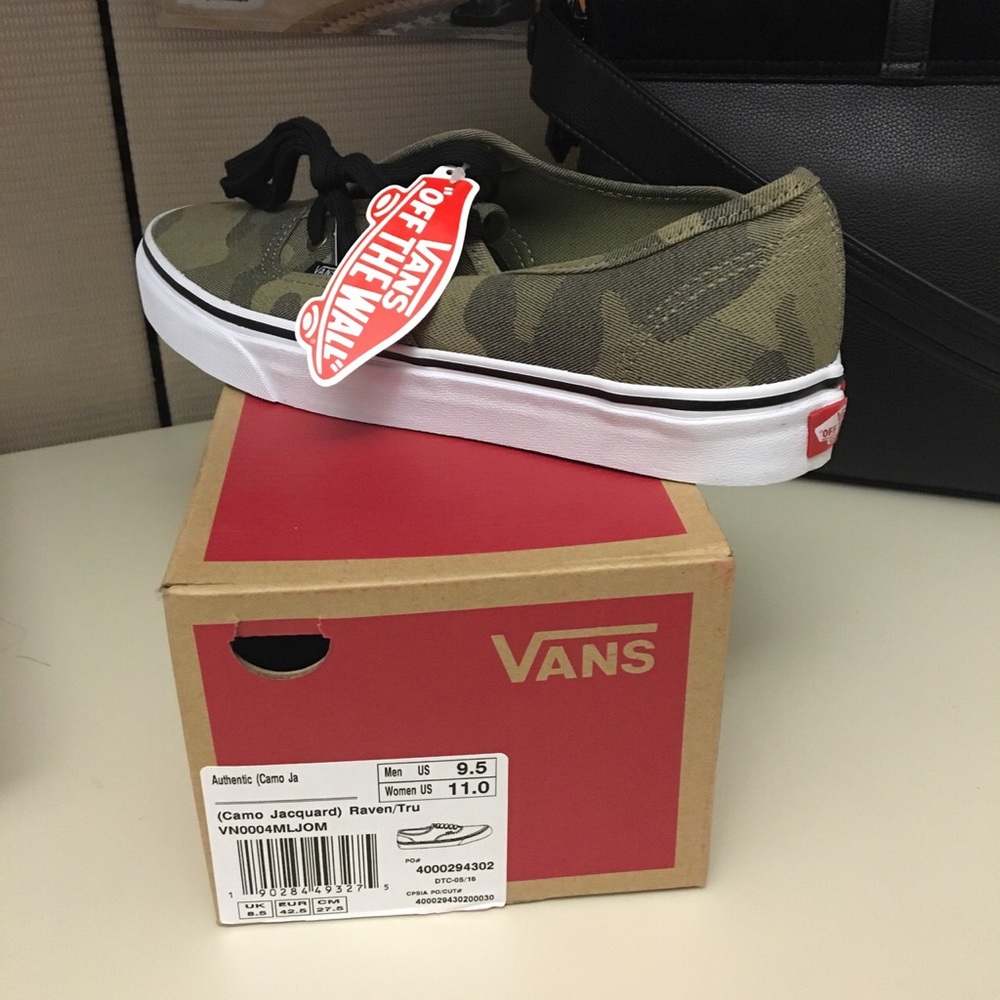 Camo #vans (never worn, too big!)