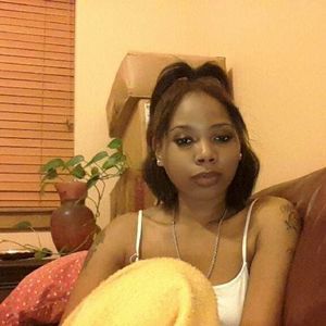 Meet your Posher, Stralia