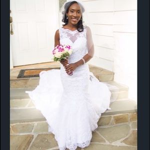 Wedding dress. Never worn.