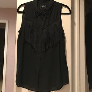 Blouse with fringe and beading on the collar