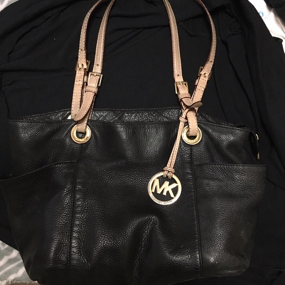 Michael Kors Jet Set Medium Black Shoulder Bag - Picture 1 of 3