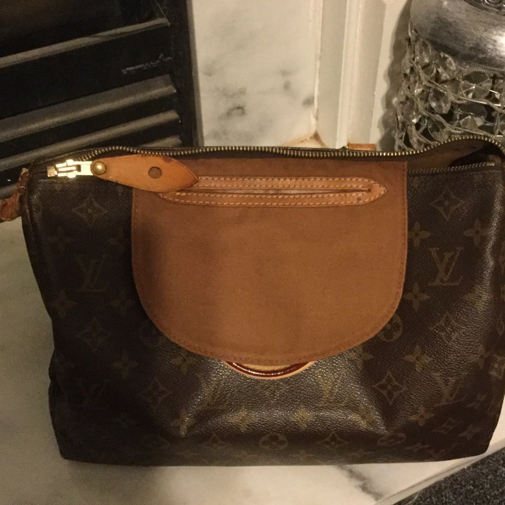 Louis Vuitton Speedy 30