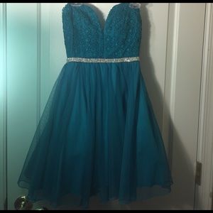 Aquamarine homecoming dress size 1