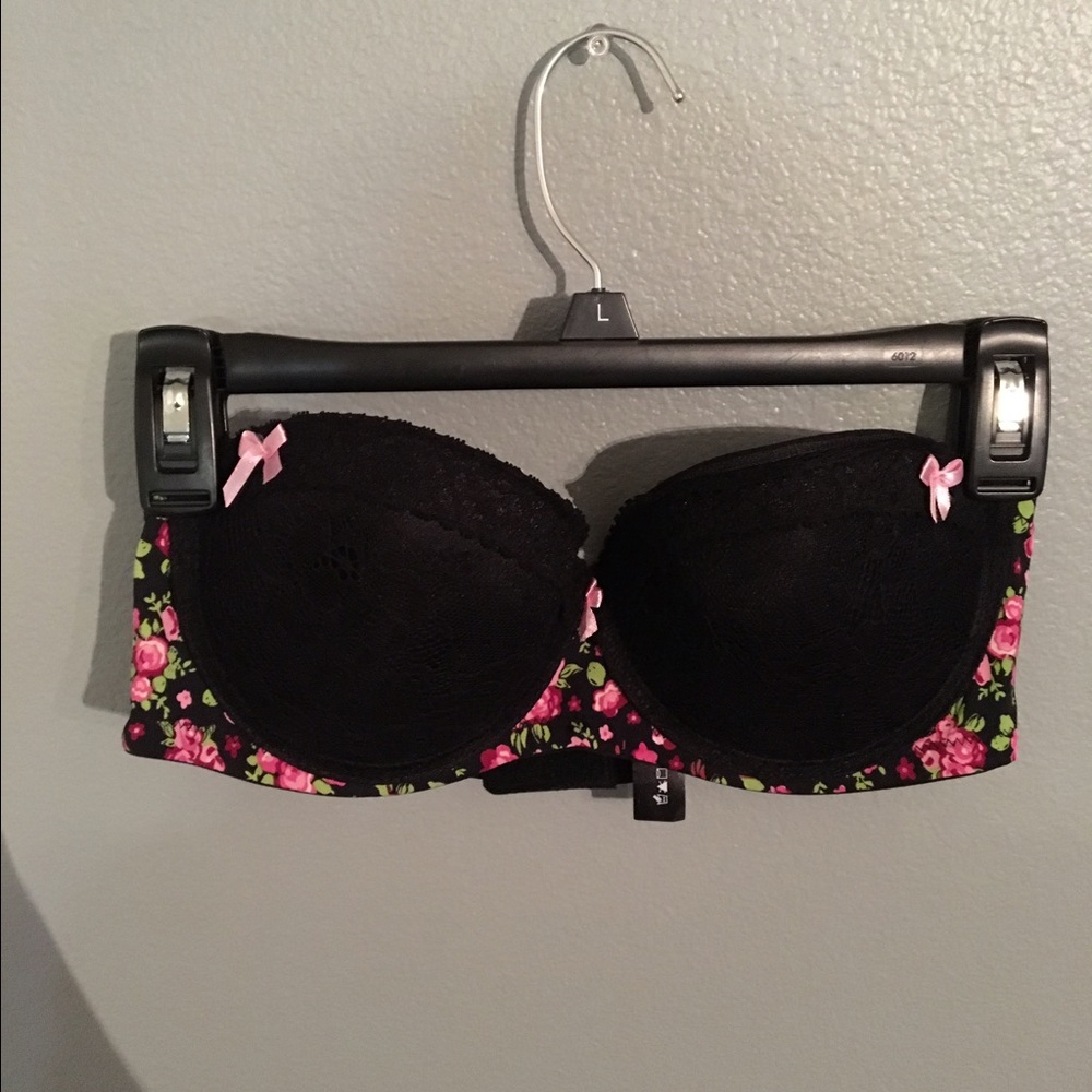 Cute flower print strapless bra