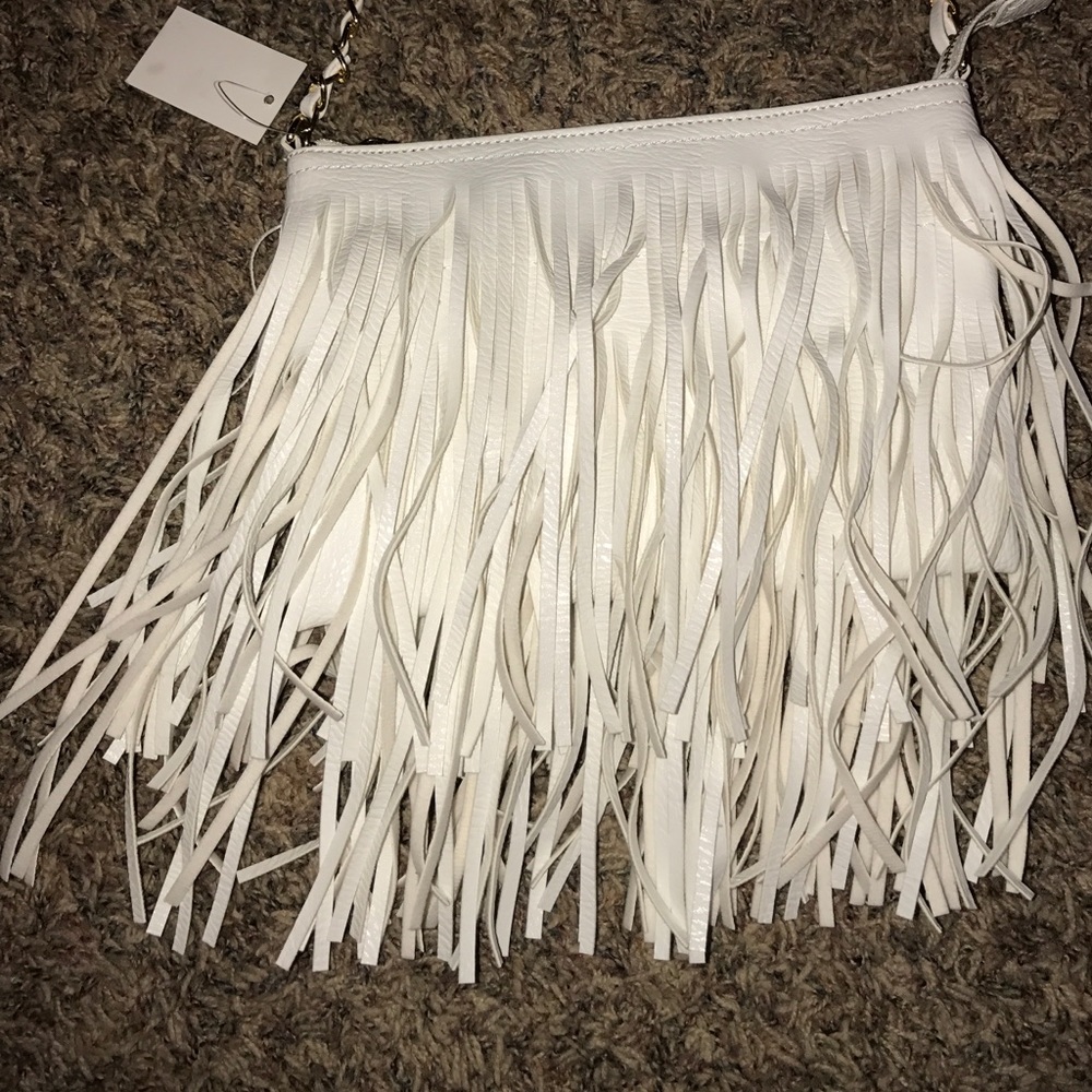 Cute chic purse! - Picture 2 of 3