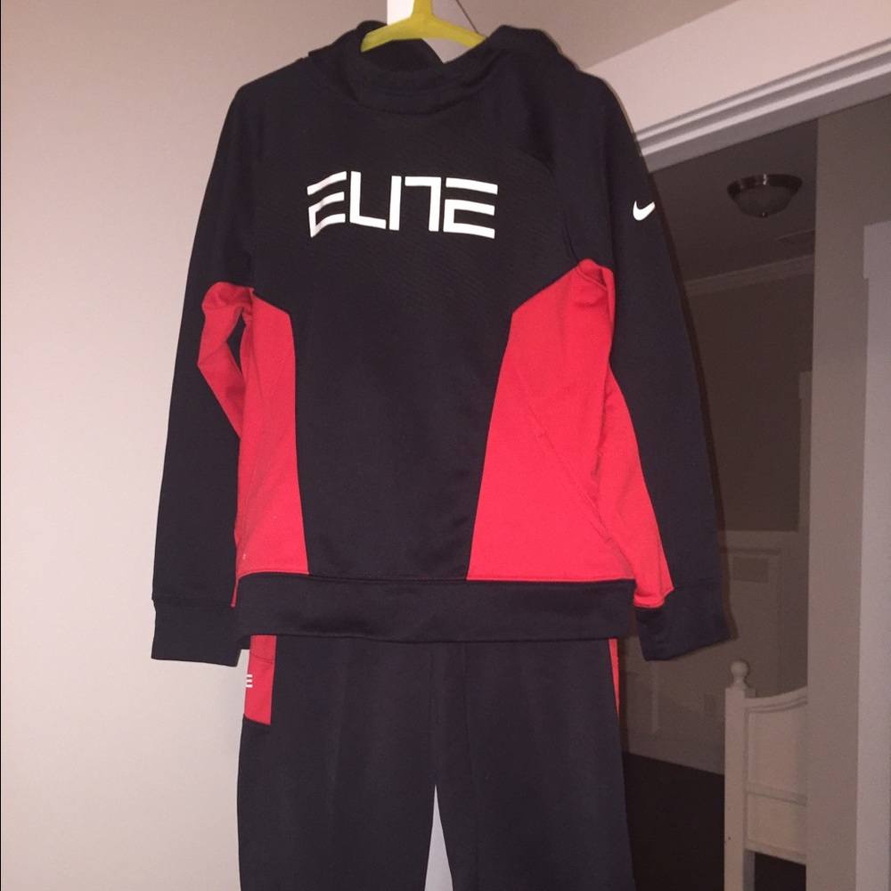 Nike Elite Hooded Sweatshirt and Sweatpants
