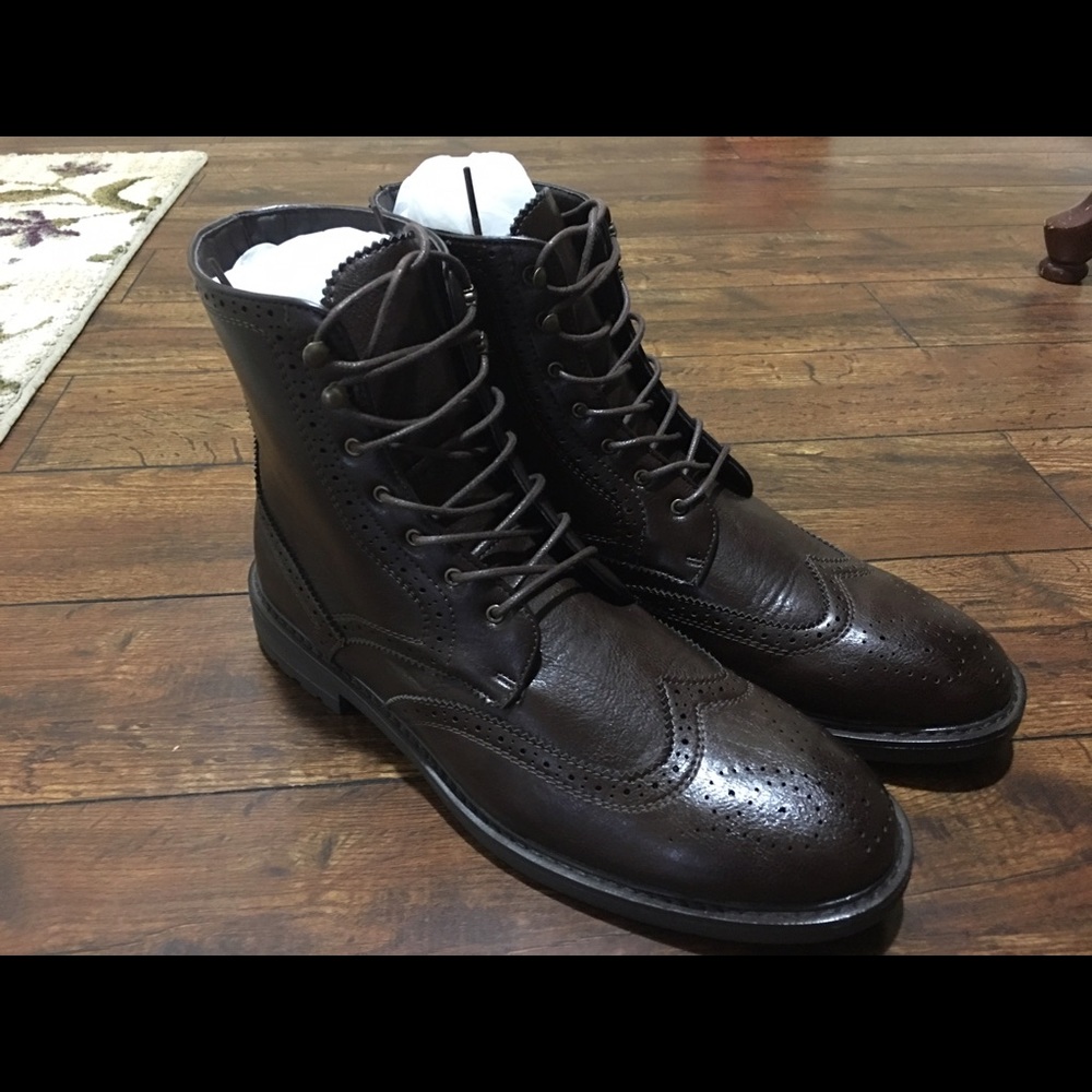SOLD NWOT Mens Braveman Boots