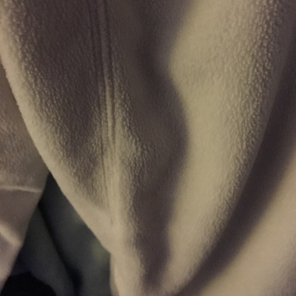 🎂White Columbia pullover🎂 - Picture 7 of 8