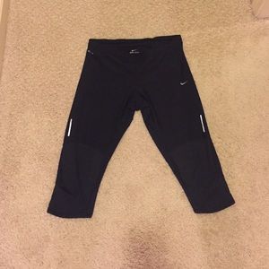 Nike dri-fit crops