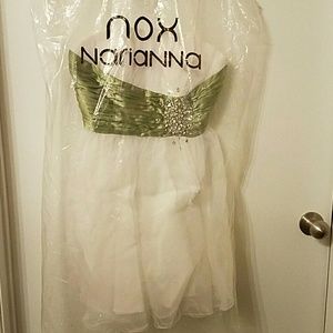 Nox Narianna Prom Dress
