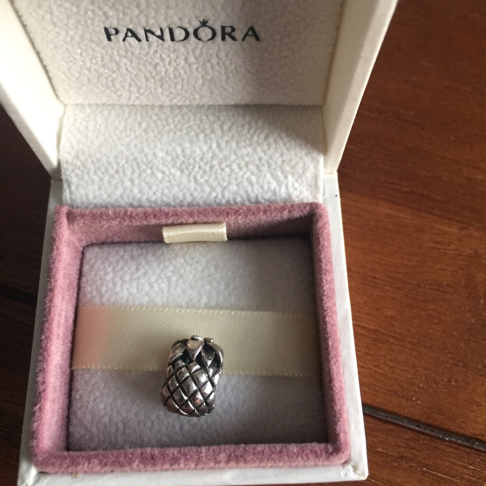 Pandora Pineapple