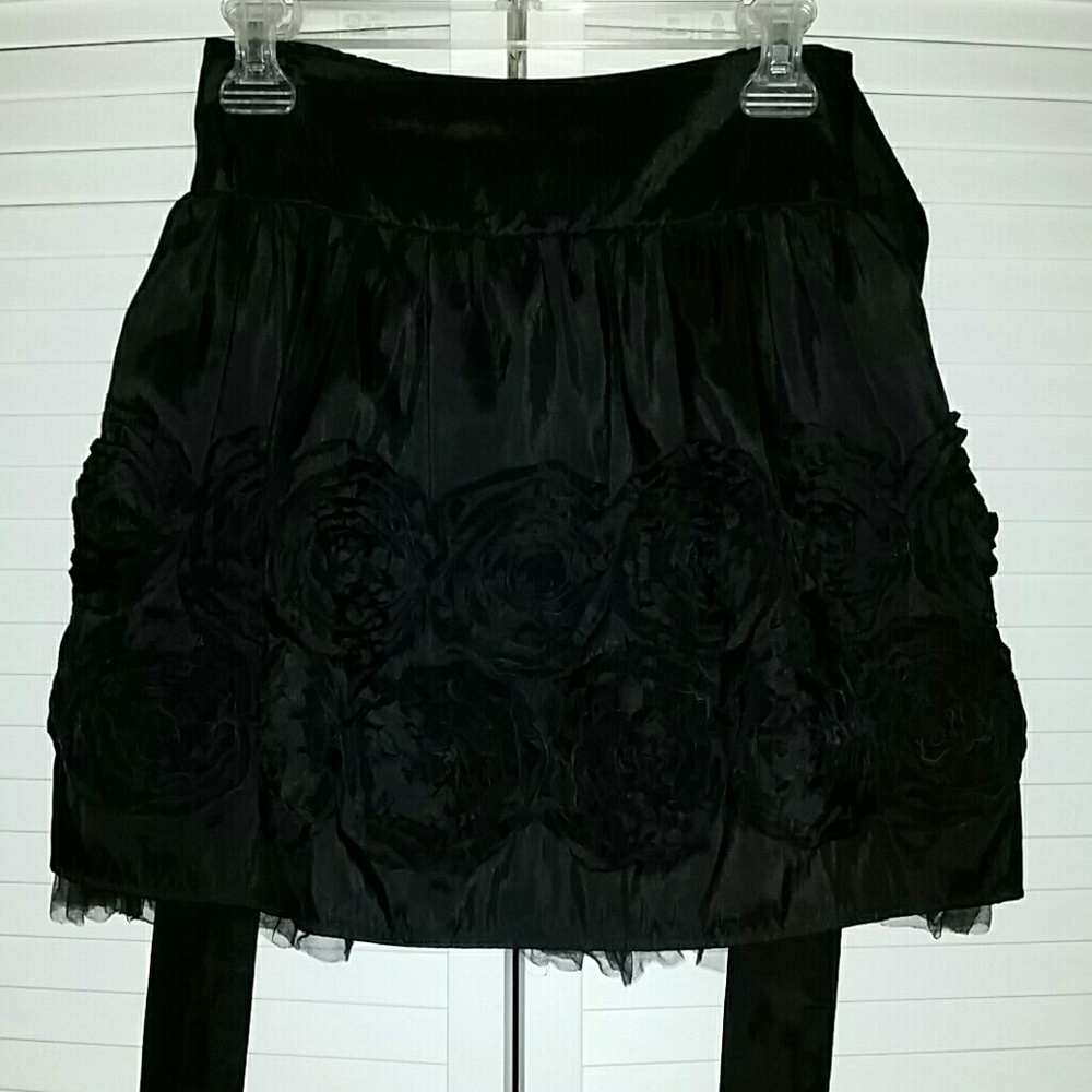 Super cute Skirt with roses for girls