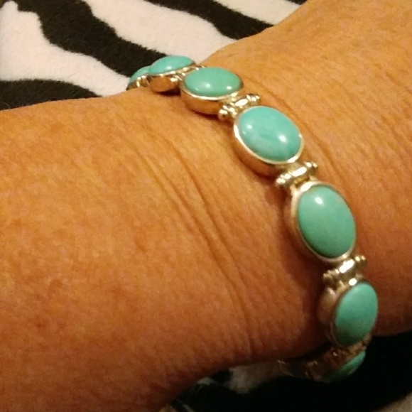 Beautiful Turquoise and sterling silver bracelet
