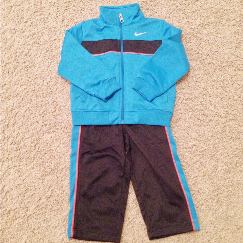 Host Pick! - Nike jacket and pants set 24 Months
