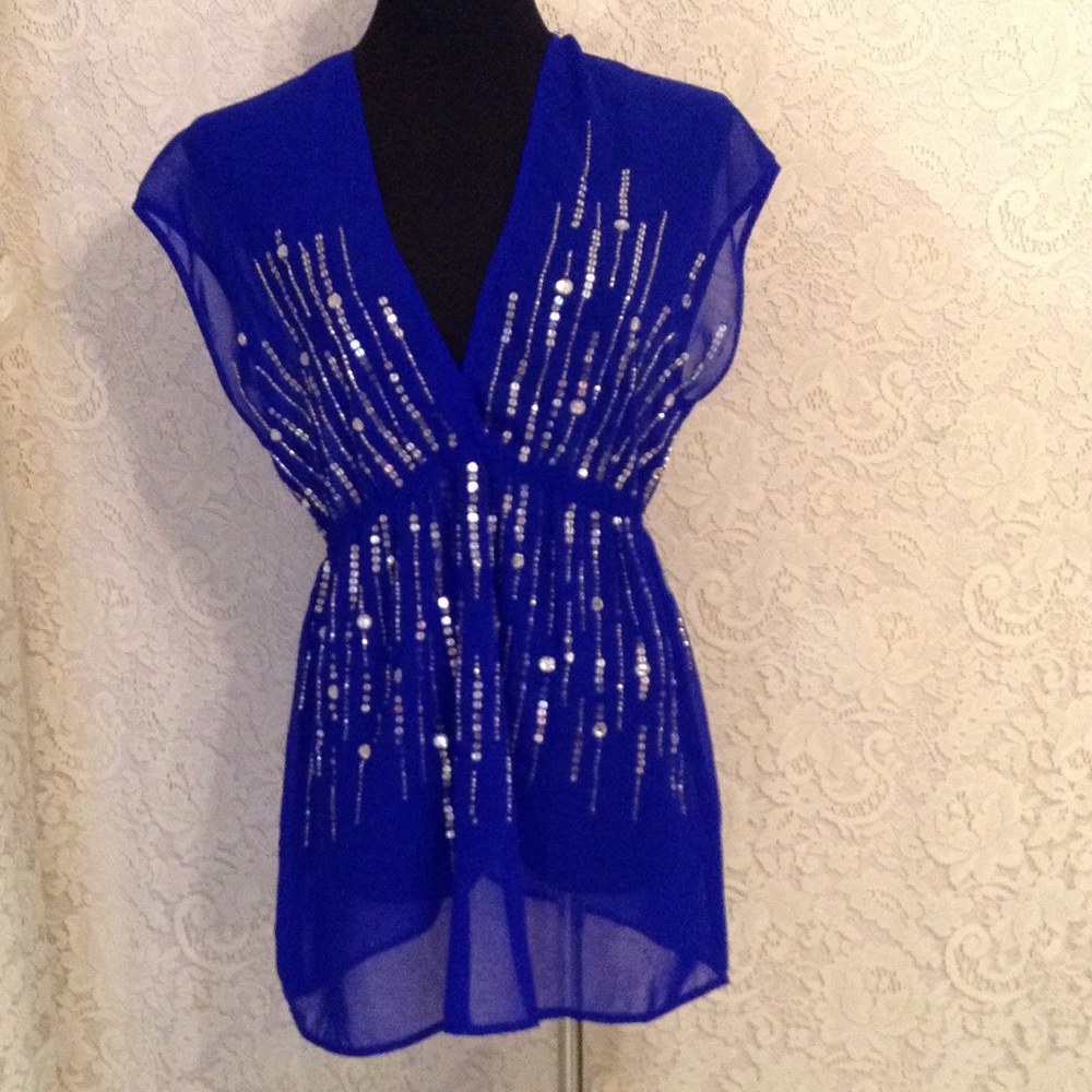 Dizzy Love Sequined front, top. Closet Closing