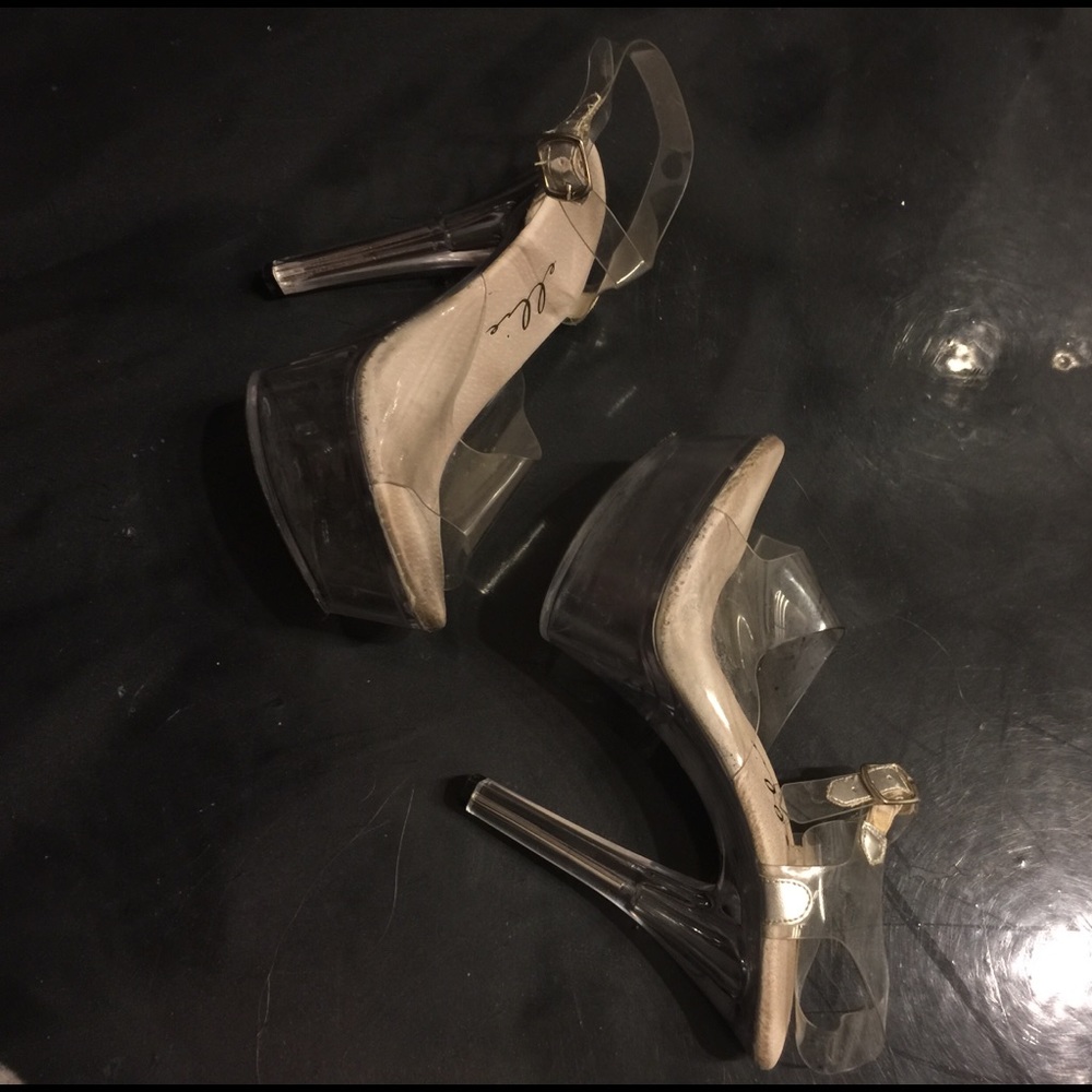 Bikini competition heels