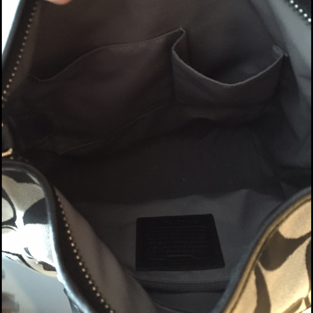 Coach Shoulder Bag - Picture 4 of 4