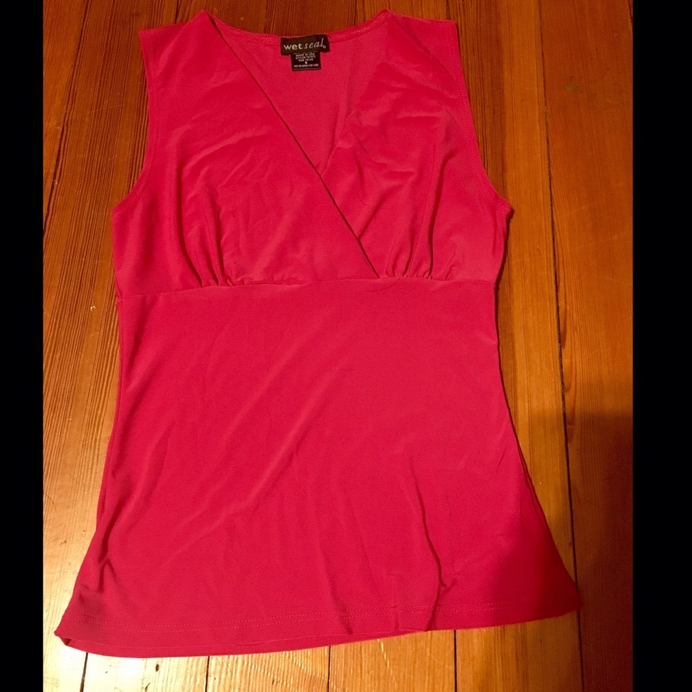 Pink sleeveless top