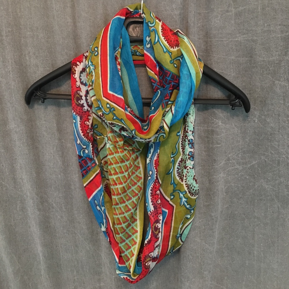 Infinity scarf