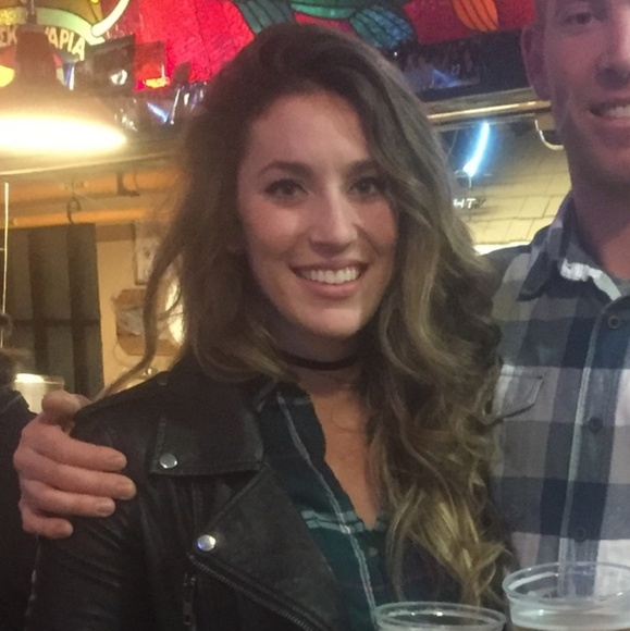 Meet your Posher, Sarah - Picture 1 of 1
