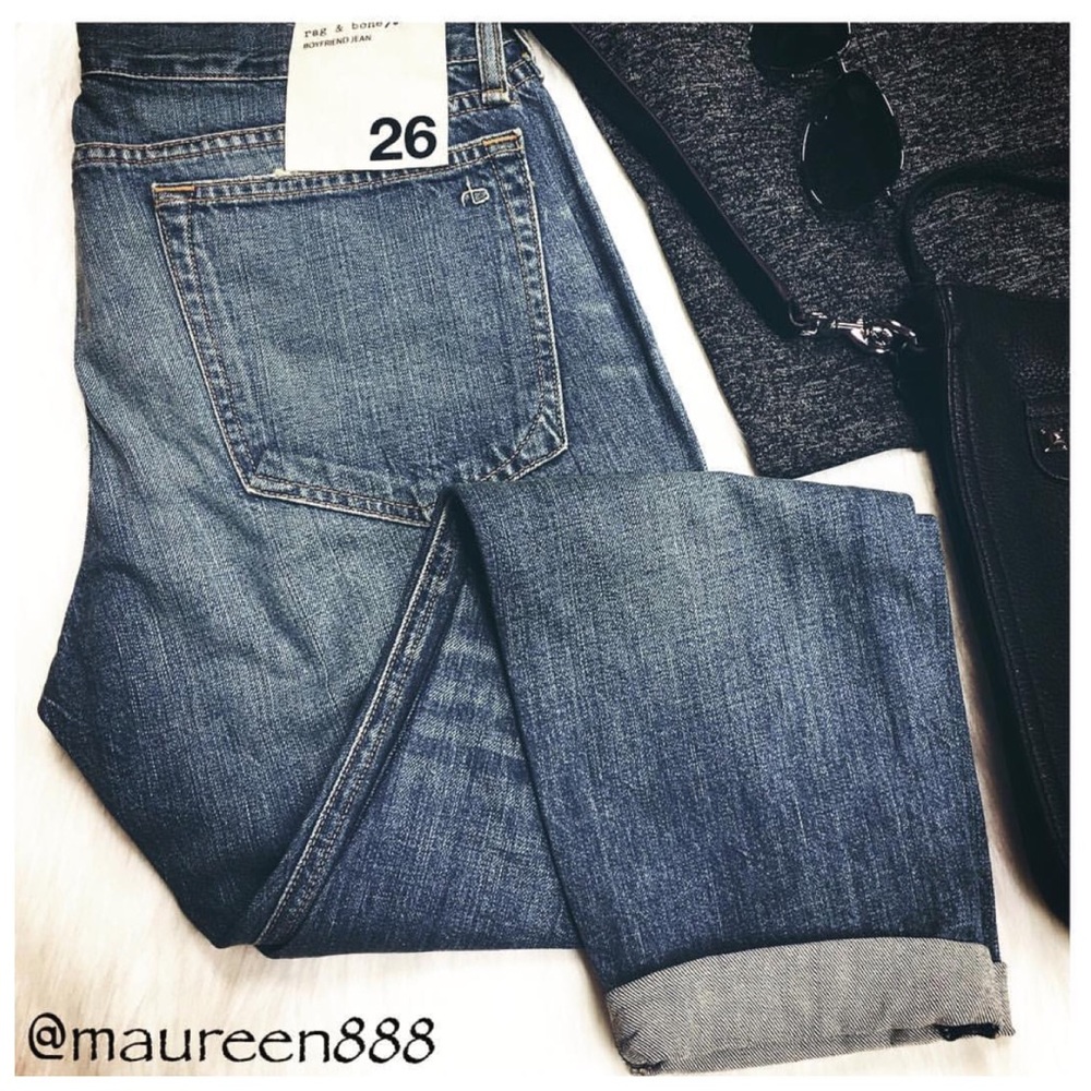 Rag & Bone/JEAN Distressed Boyfriend