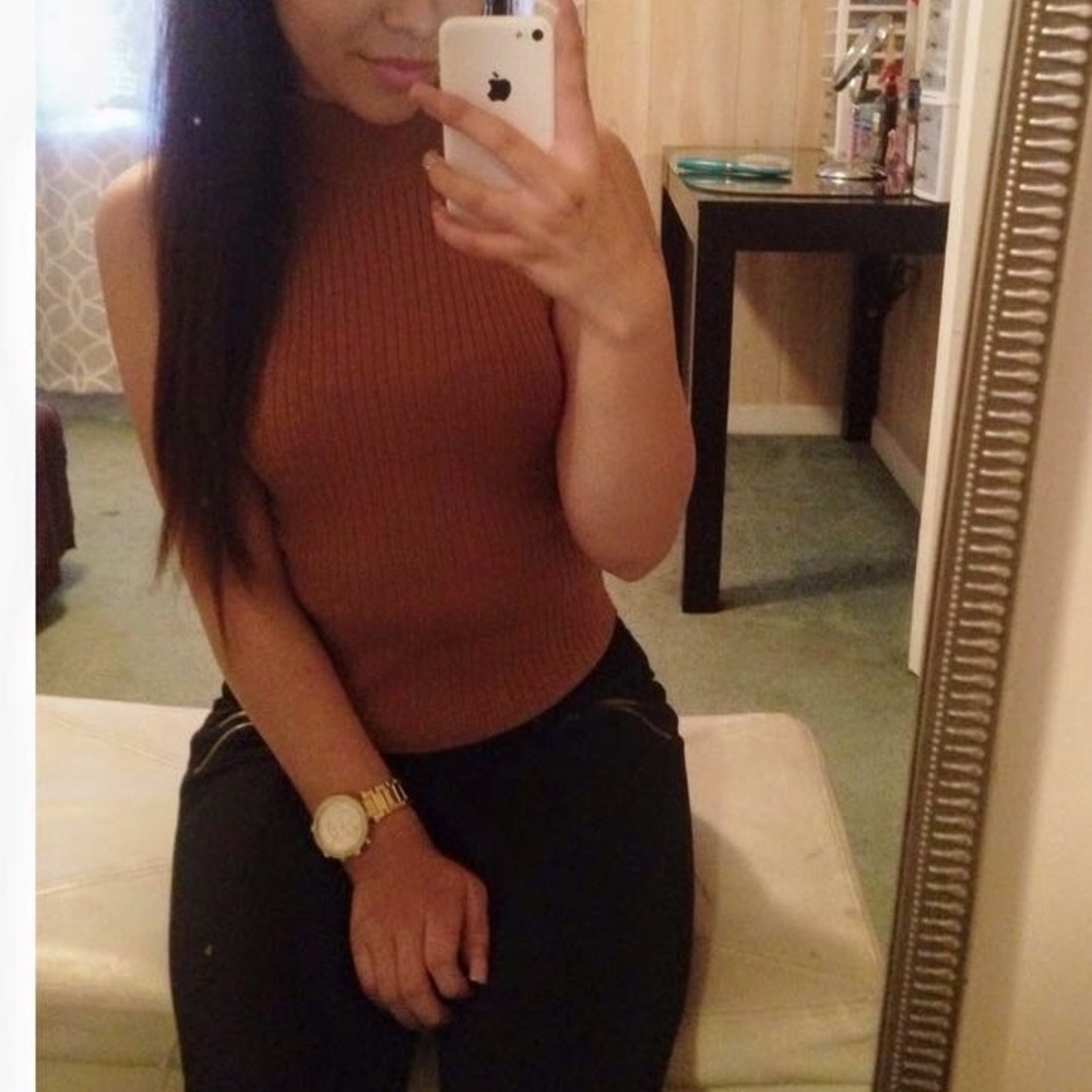 Turtle neck tops bundle - Picture 2 of 3