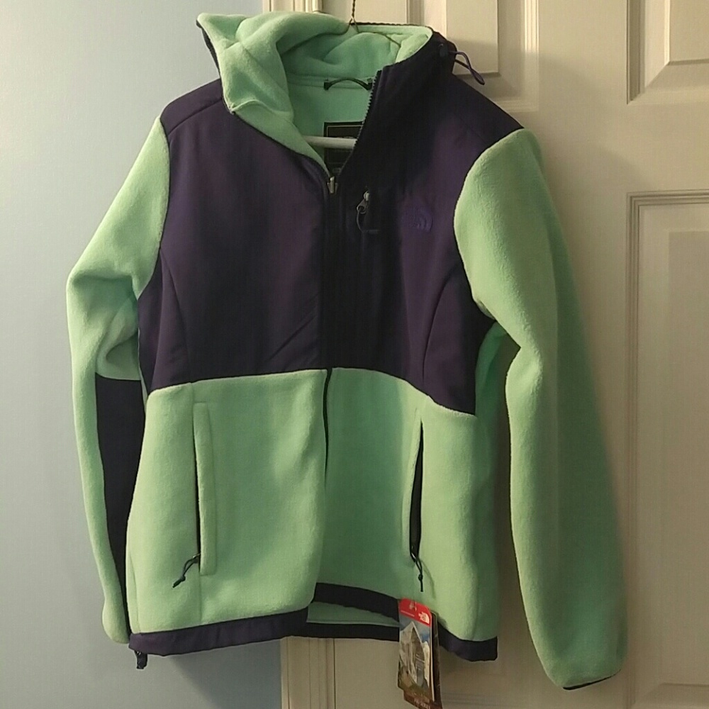 North face denali with hood medium