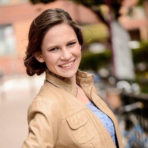 🐾 Welcome To My Closet 🐾 - Picture 3 of 9