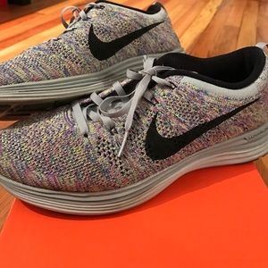 Nike Flyknit Lunar 1