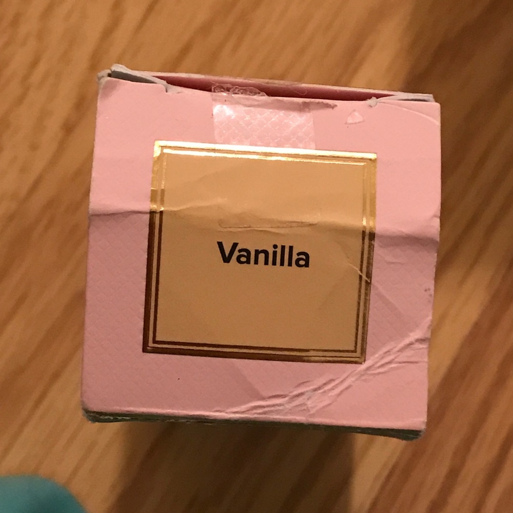 Too faced Born This Way foundation - Picture 2 of 4