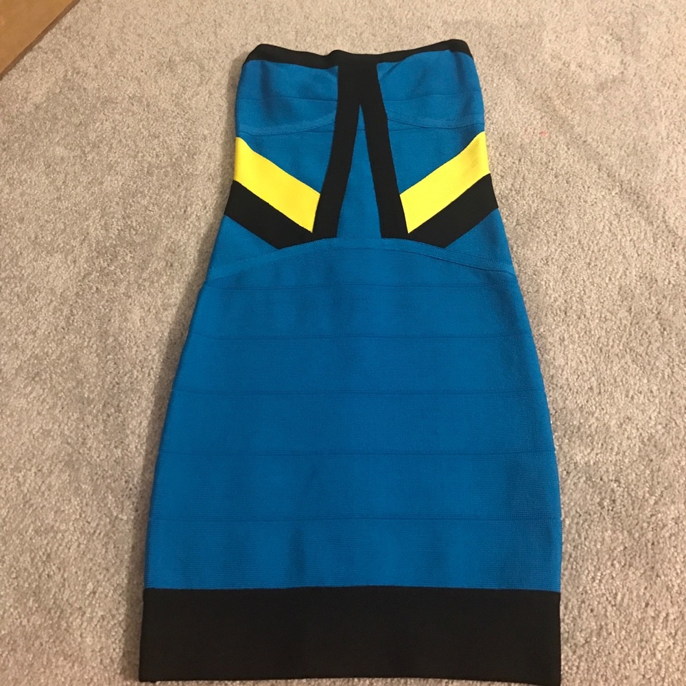 Bebe dress