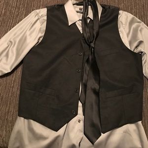 Geoffrey Beene Fitted,Lorenzo vest, Alfani tie