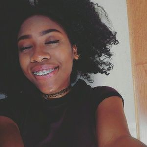 Meet your Posher, Kanyia