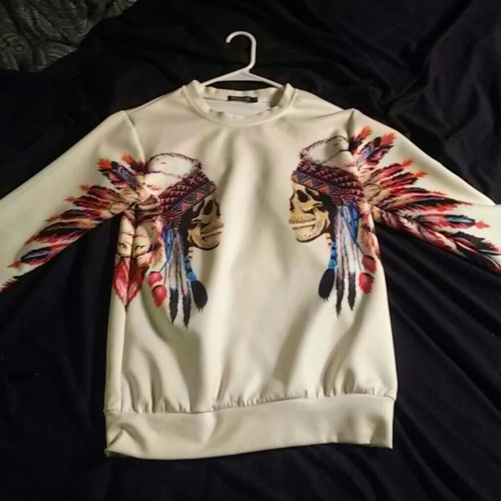 Xuan ying medium crew neck