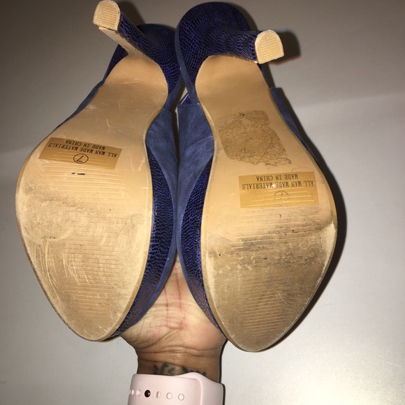 Blue Liliana Platform Pumps - Picture 2 of 2