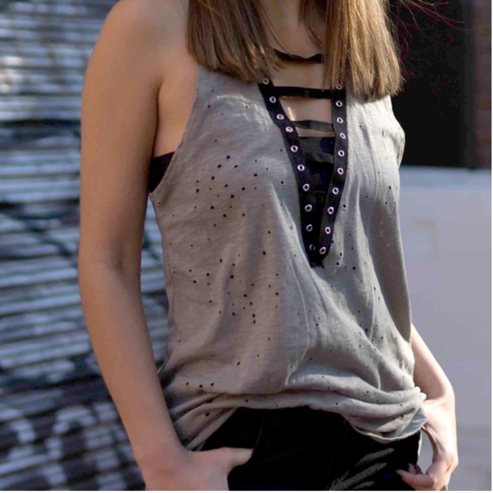 🚨 PRICE DROP - Rivington Tank