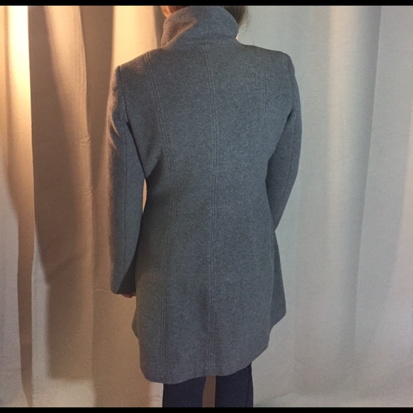 Calvin Klein Grey Pea Coat size 2 great condition - Picture 3 of 6