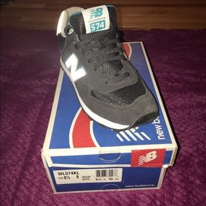 New Balance Sneakers